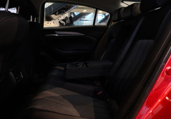 Подержанный автомобиль Mazda 6 Sedan 2019 года (8 фото)