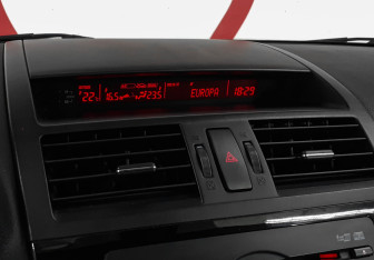 Подержанный автомобиль Mazda 6 Sedan 2012 года (13 фото)