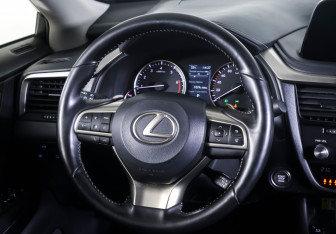 Подержанный автомобиль Lexus RX 2020 года (14 фото)