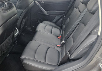 Подержанный автомобиль Geely Atlas Pro 2022 года (17 фото)