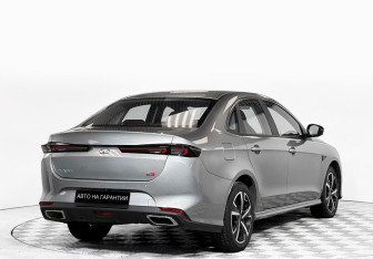 Подержанный автомобиль Kaiyi E5 2023 года (5 фото)