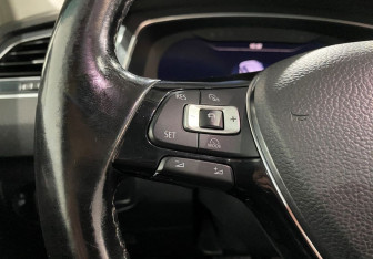 Подержанный автомобиль Volkswagen Tiguan 2018 года (15 фото)