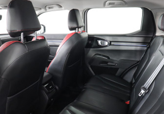 Подержанный автомобиль Haval H3 2025 года (12 фото)