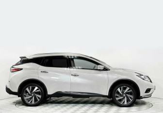 Подержанный автомобиль Nissan Murano Suv 2017 года (4 фото)