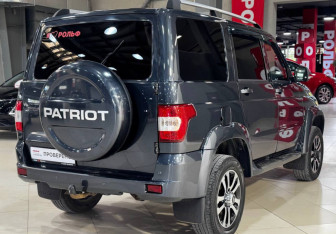 Подержанный автомобиль УАЗ Patriot 2017 года (4 фото)