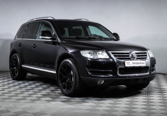 Подержанный автомобиль Volkswagen Touareg 2008 года (3 фото)