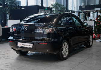 Подержанный автомобиль Mazda 3 Sedan 2008 года (4 фото)