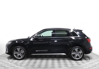 Подержанный автомобиль Audi Q5 2022 года (8 фото)