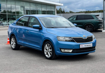 Подержанный автомобиль Skoda Rapid Liftback 2015 года (3 фото)