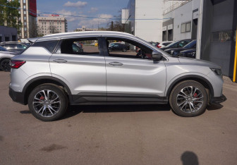 Подержанный автомобиль Geely Coolray 2021 года (4 фото)