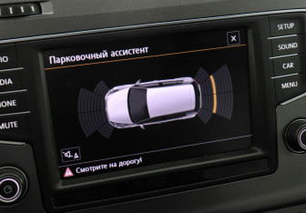 Подержанный автомобиль Volkswagen Golf Hatchback 2014 года (13 фото)