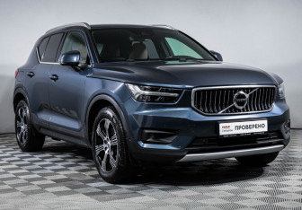 Подержанный автомобиль Volvo XC40 2019 года (3 фото)