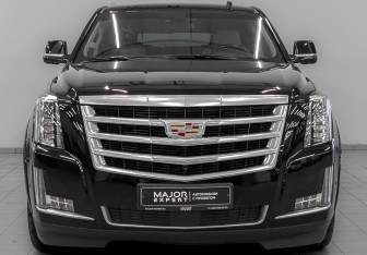 Подержанный автомобиль Cadillac Escalade Suv 2019 года (2 фото)