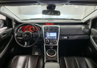 Подержанный автомобиль Mazda CX-7 2008 года (11 фото)