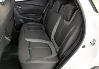 Подержанный автомобиль Renault Kaptur 2021 года (12 фото)