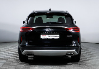 Подержанный автомобиль Infiniti QX50 2019 года (6 фото)