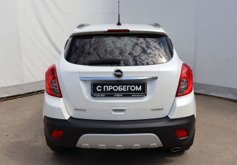 Подержанный автомобиль Opel Mokka 2015 года (5 фото)