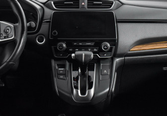 Подержанный автомобиль Honda CR-V 2017 года (10 фото)