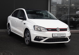 Подержанный автомобиль Volkswagen Polo Sedan 2016 года (3 фото)