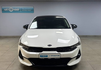 Подержанный автомобиль Kia K5 2020 года (2 фото)