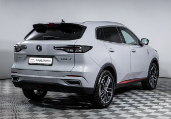 Подержанный автомобиль Changan CS55PLUS 2024 года (5 фото)