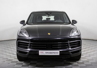 Подержанный автомобиль Porsche Cayenne 2020 года (2 фото)
