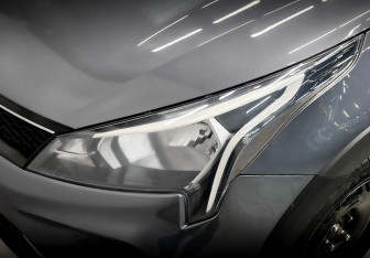 Подержанный автомобиль Kia Rio Hatchback 2021 года (16 фото)