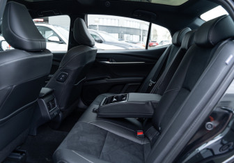 Новый Toyota Camry Sedan 2024 (12 фото)