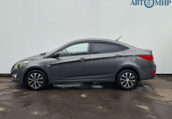 Подержанный автомобиль Hyundai Solaris Sedan 2015 года (8 фото)