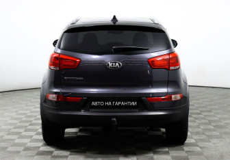 Подержанный автомобиль Kia Sportage 2014 года (6 фото)
