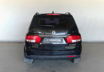 Подержанный автомобиль SsangYong Kyron 2011 года (5 фото)