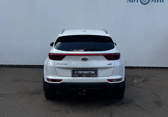 Подержанный автомобиль Kia Sportage 2017 года (6 фото)