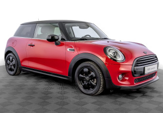 Подержанный автомобиль MINI Hatch 2021 года (3 фото)