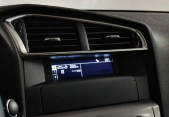 Подержанный автомобиль Citroen C4 Sedan 2020 года (13 фото)