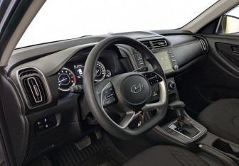 Подержанный автомобиль Hyundai Creta 2021 года (16 фото)