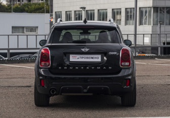 Подержанный автомобиль MINI Countryman 2020 года (10 фото)