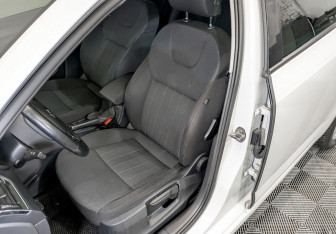 Подержанный автомобиль Skoda Octavia Liftback 2018 года (20 фото)