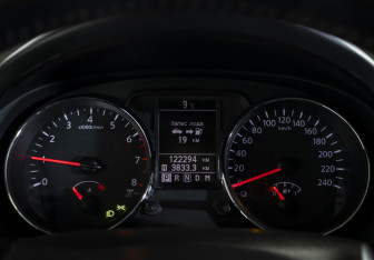 Подержанный автомобиль Nissan Qashqai 2010 года (11 фото)