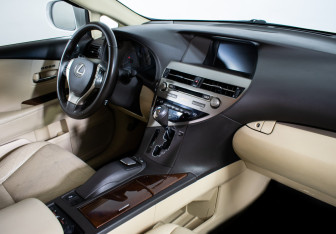 Подержанный автомобиль Lexus RX 2012 года (10 фото)