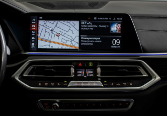 Подержанный автомобиль BMW X5 2020 года (15 фото)