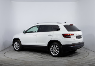 Подержанный автомобиль Skoda Karoq 2020 года (7 фото)