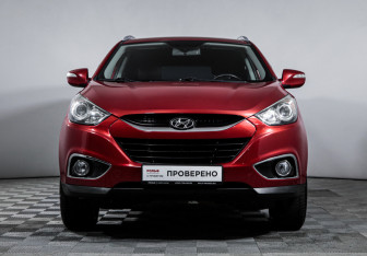 Подержанный автомобиль Hyundai ix35 2010 года (2 фото)