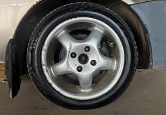Подержанный автомобиль Ford Focus Sedan 2004 года (17 фото)