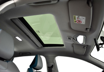 Подержанный автомобиль Geely Emgrand 2023 года (13 фото)