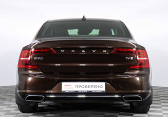 Подержанный автомобиль Volvo S90 2019 года (6 фото)