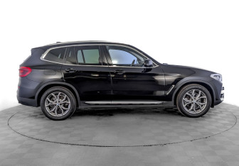 Подержанный автомобиль BMW X3 2020 года (4 фото)