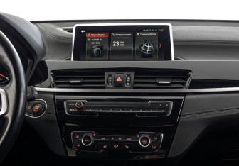 Подержанный автомобиль BMW X2 2021 года (17 фото)