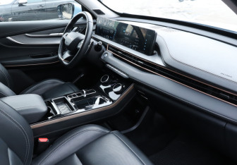 Подержанный автомобиль Exeed LX 2023 года (9 фото)