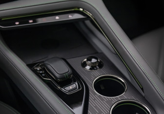 Подержанный автомобиль Zeekr 001 2023 года (21 фото)