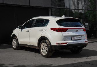 Подержанный автомобиль Kia Sportage 2018 года (6 фото)